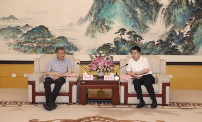 物產中大集團宋宏炯總裁一行蒞臨公司下屬物產金輪調研指導